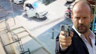 Bu da dişi Jason Statham... Araç kontrolden çıkınca bunu yaptı 