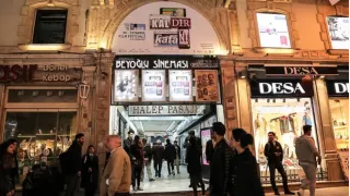 Beyoğlu Sineması’nın Kurucusu Temel Kerimoğlu Yaşamını Yitirdi 