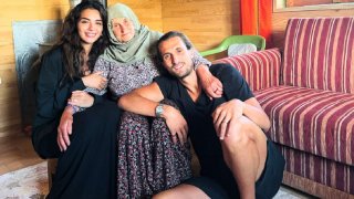 Yusuf Yazıcı ve Melisa Aslı Pamuk çifti Trabzon'da 